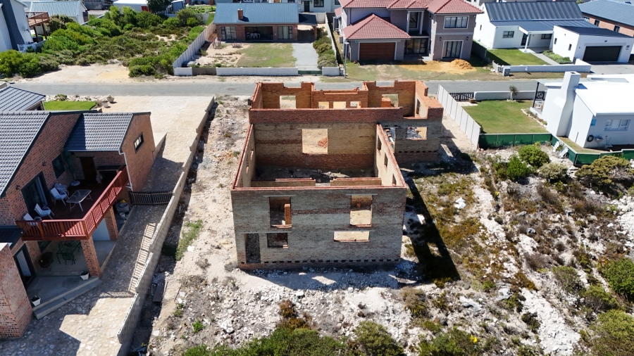 6 Bedroom Property for Sale in Struisbaai Western Cape